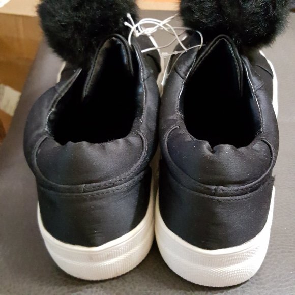 Mossimo Womens Shoes Abbie Slip On Sneakers - Picture 5 of 16